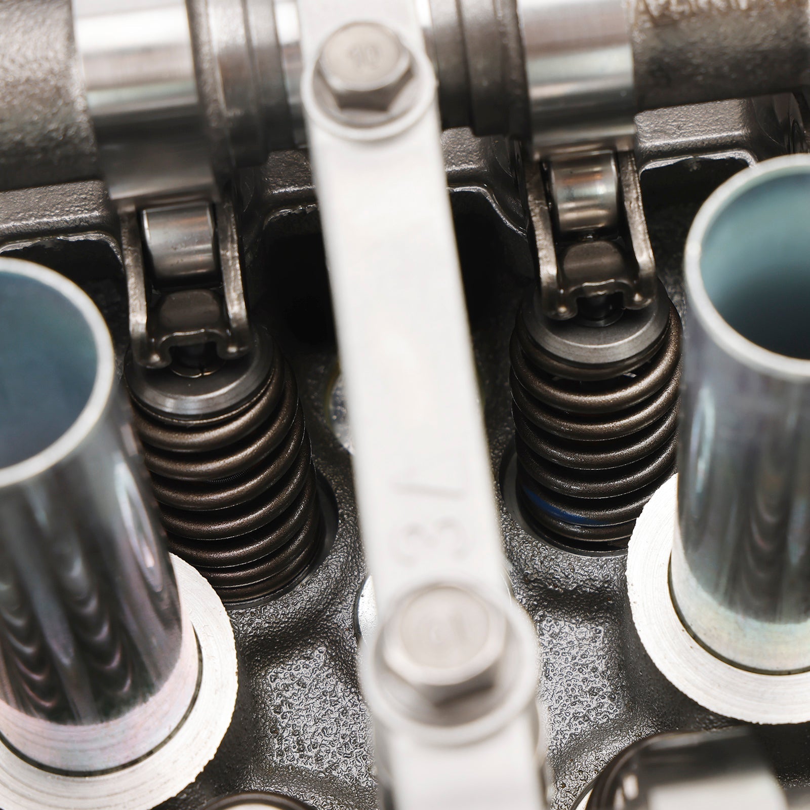 2014년형 현대 쏘나타 YF 2.0L 4기통 GDI 실린더 헤드 어셈블리 G4NC 22320-2E000