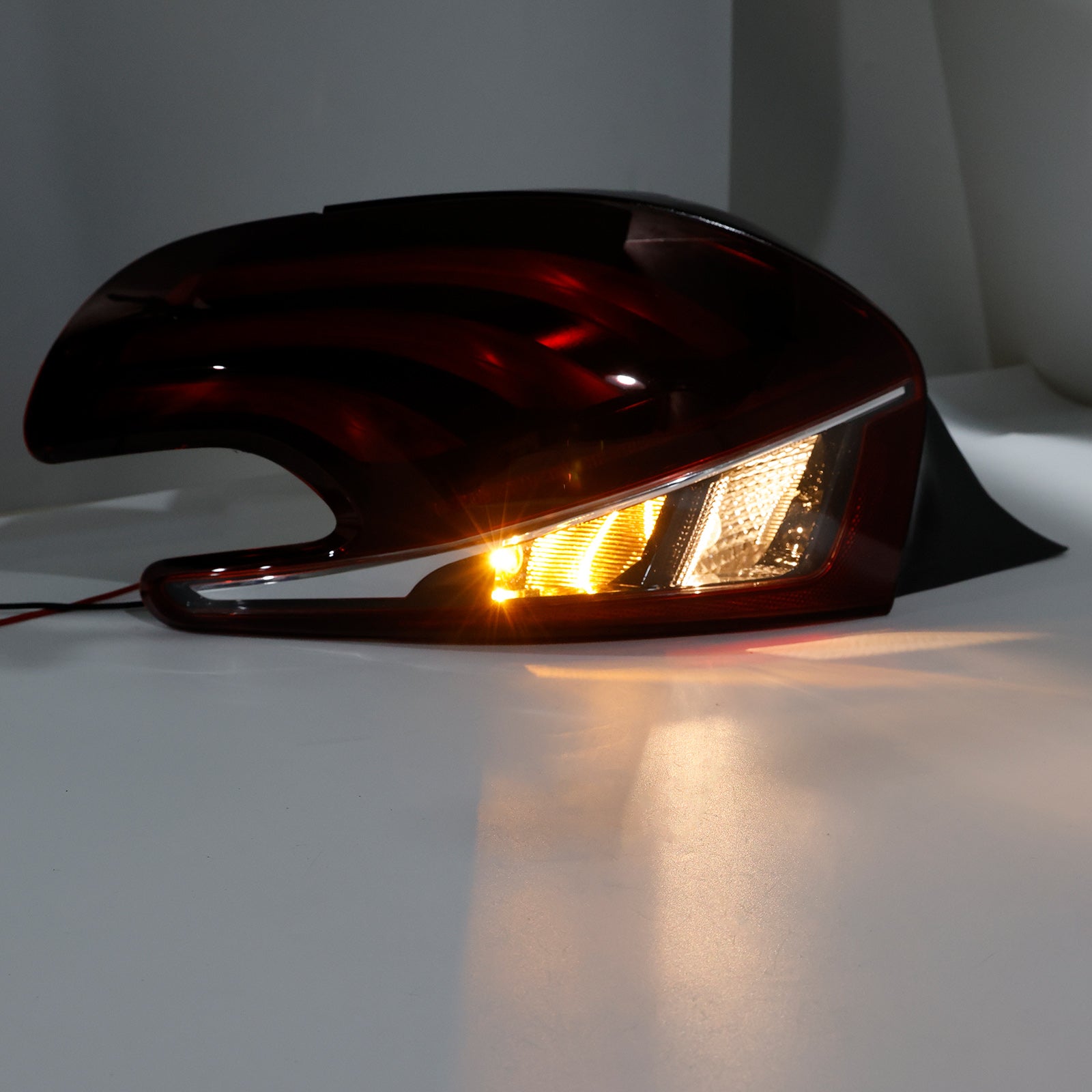 LED Rear Left Tail Light Lamp 9825601280 For Peugeot 208 15-2019 Facelift Models