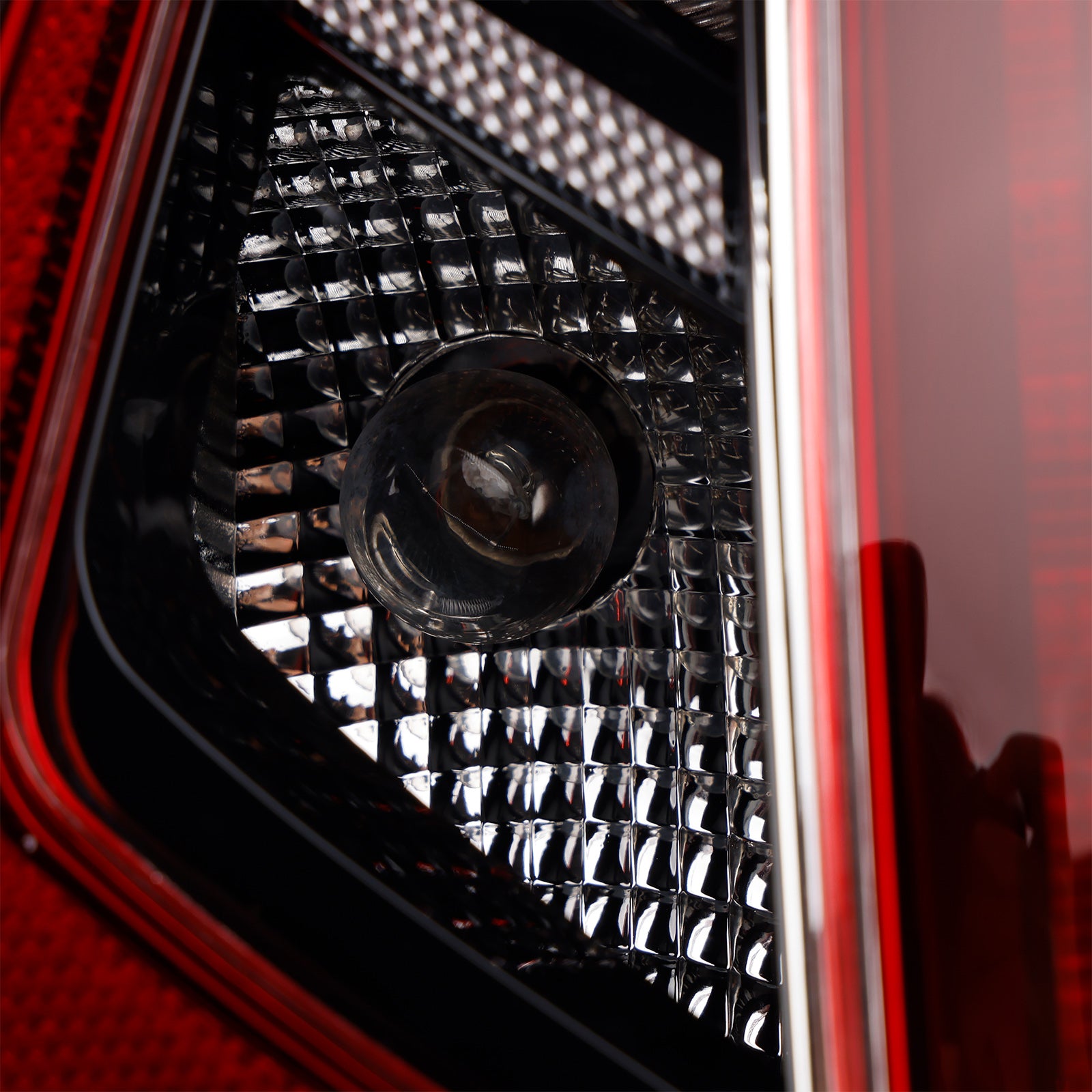 LED Rear Left Tail Light Lamp 9825601280 For Peugeot 208 15-2019 Facelift Models
