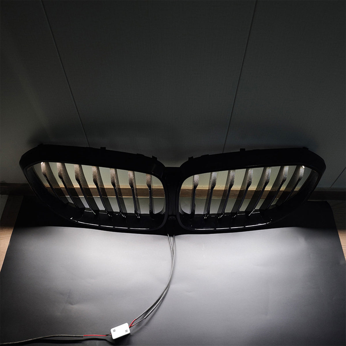 Single Gloss Black Front Kidney Grille Fit BMW X5 G05 2019-2022 W/LED