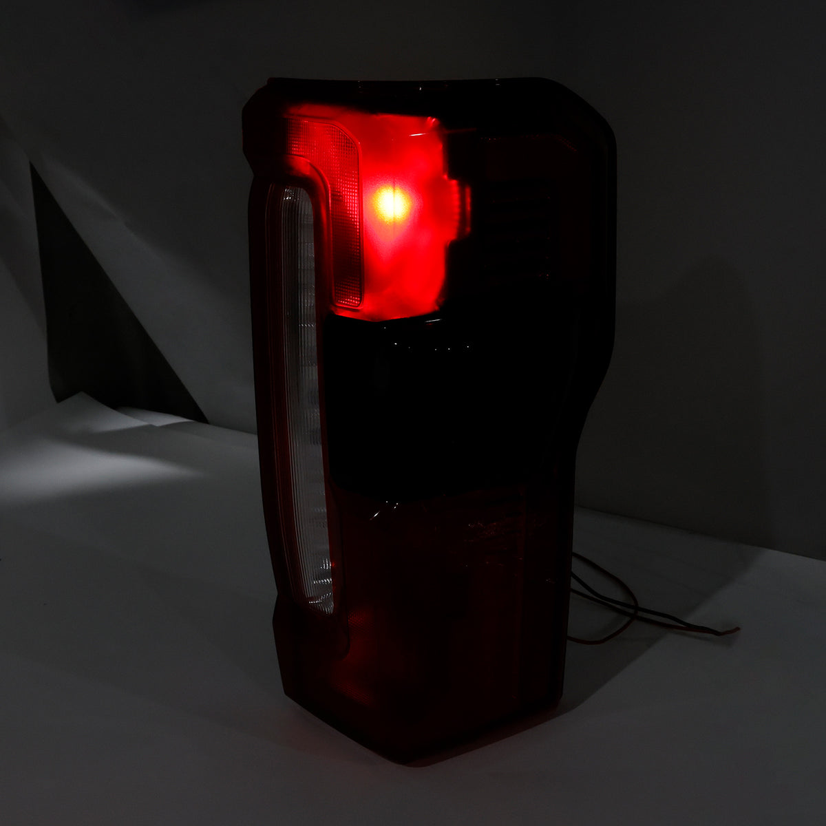 Right LED Tail Light With Blind Spot For Ford F-250 F350 F450 Super Duty 2023-2026