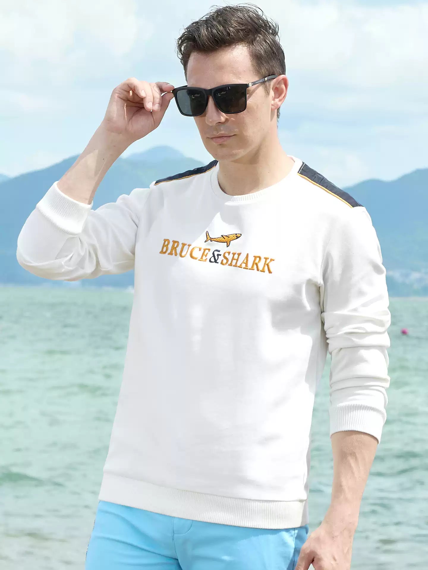 Bruce & Shark Pullovers Men's Oversize Knitwear Spring and Autumn Trendy Brand Embroidered Loose Fit Men's Thick Long-Sleeve Base Layer