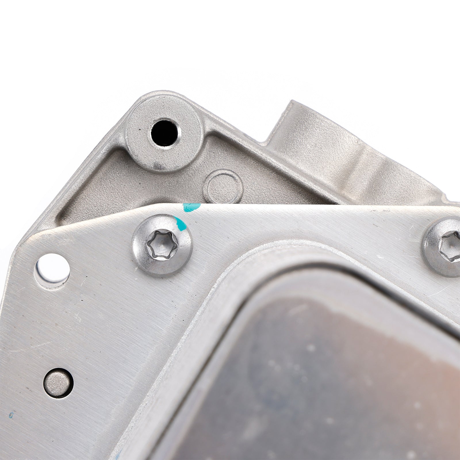 Engine Oil Cooler LR113200 Fit For LAND RANGE ROVER 4.4 L322 L405 L494 TDV8