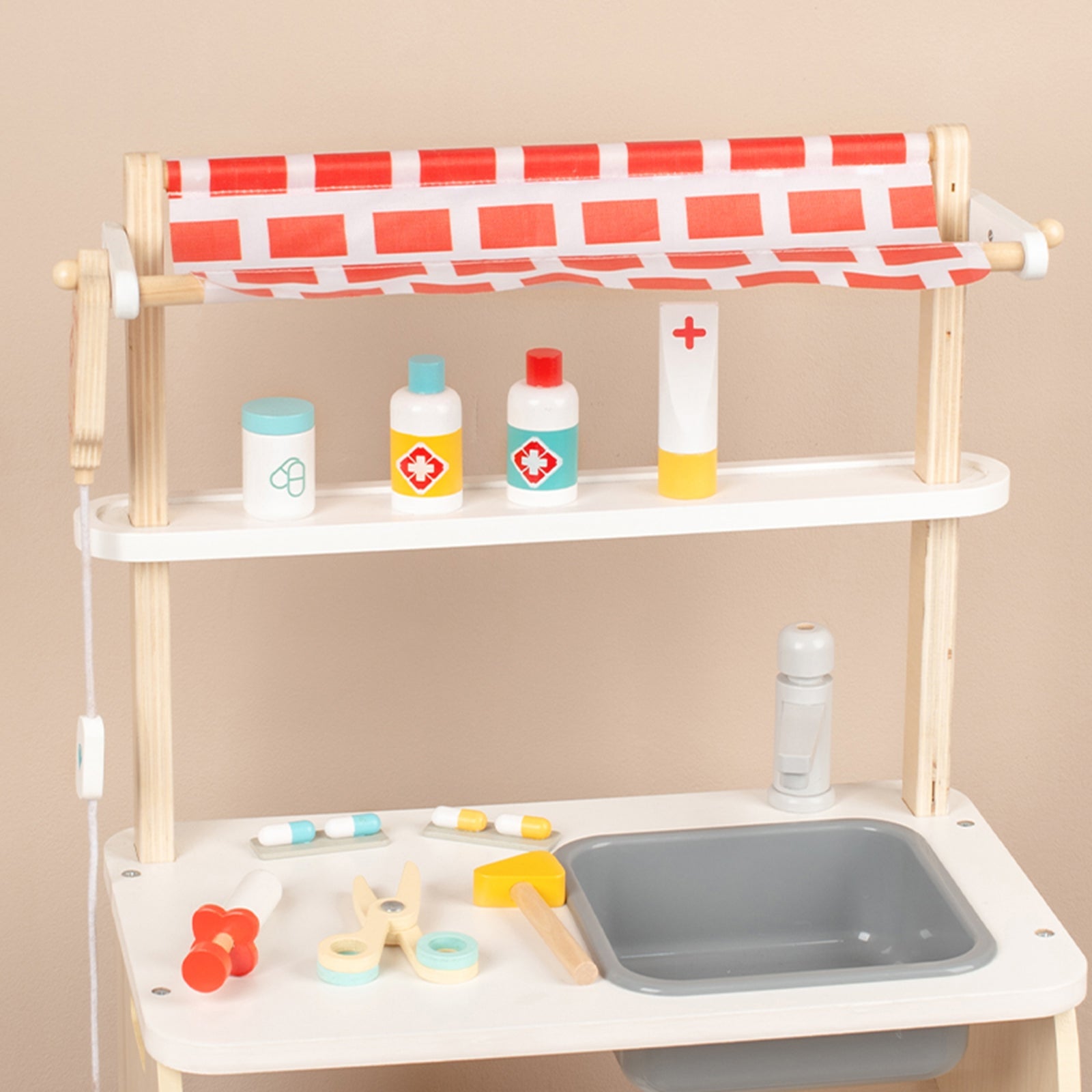 Kid Pretend Medical Clinic Stand Simulation Toy Set With 22 Accessories Ages 3+