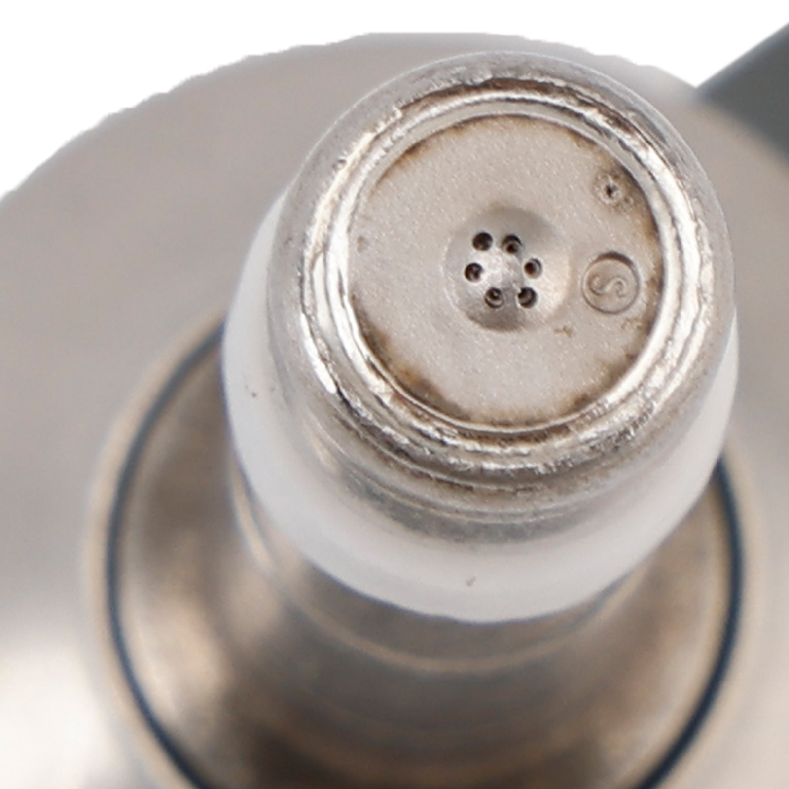 1PCS Fuel Injector 03F906036B Fit Audi A1 A3 Fit VW Beetle Golf 6 1.2 TSI/TSFI