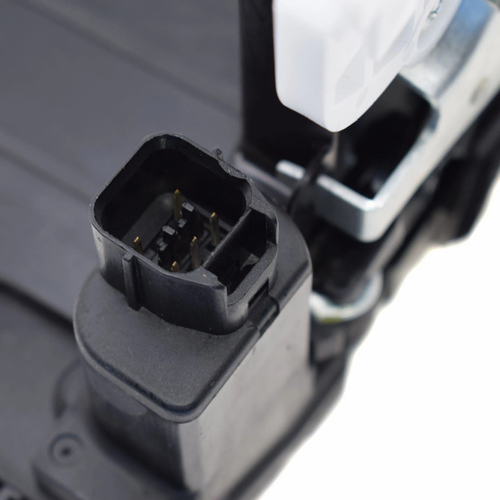 2005-2009 Kia Spectra 1.8L 2.0L Front Right Door Lock Actuator 81320-2F010