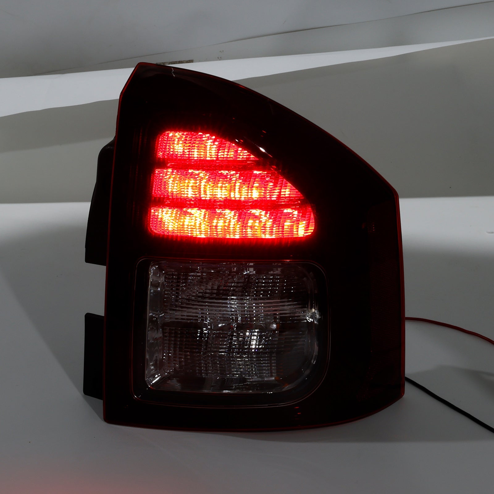 Left+Right Rear Tail Light Rear Lamp Assembly For Jeep Compass 2014-2017