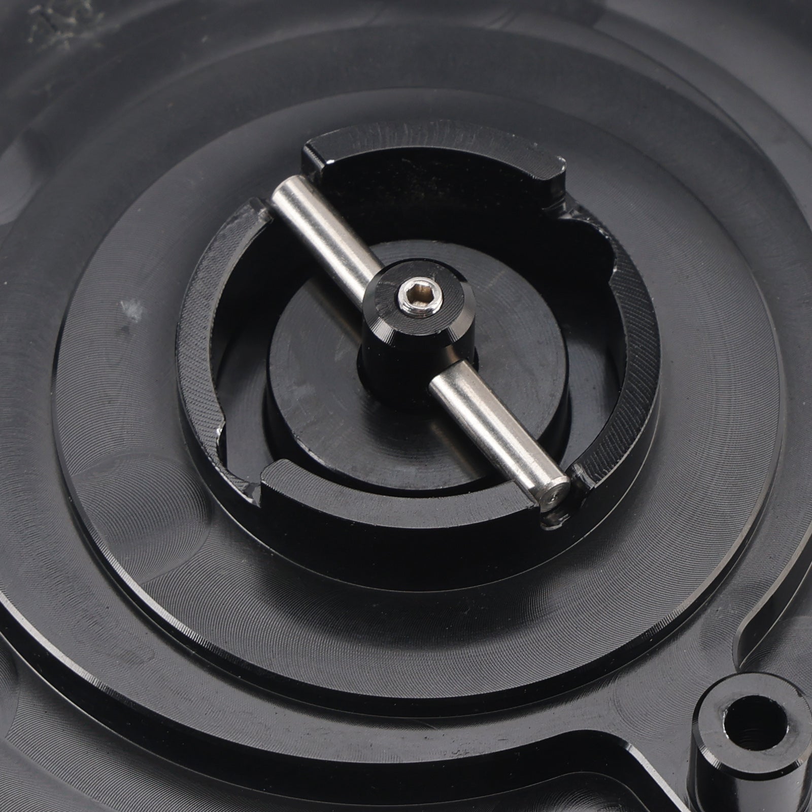 CNC Keyless Fuel Filler Cap For Honda CB CBF CBR 900 NSR NT NTV RVF VFR VTR 1000