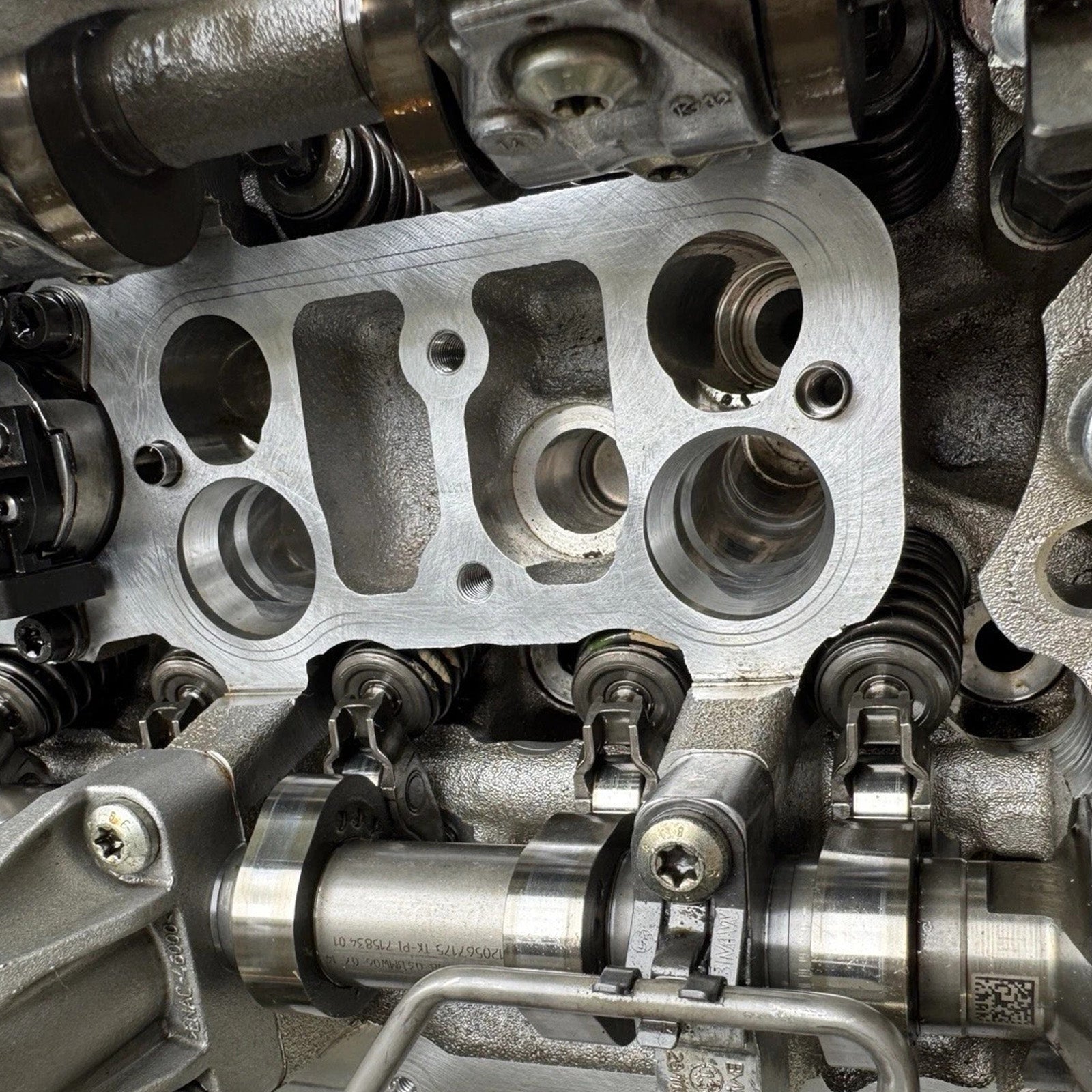 BMW 320i 328i 428i 528i Engine Cylinder Head Assembly 11127624778