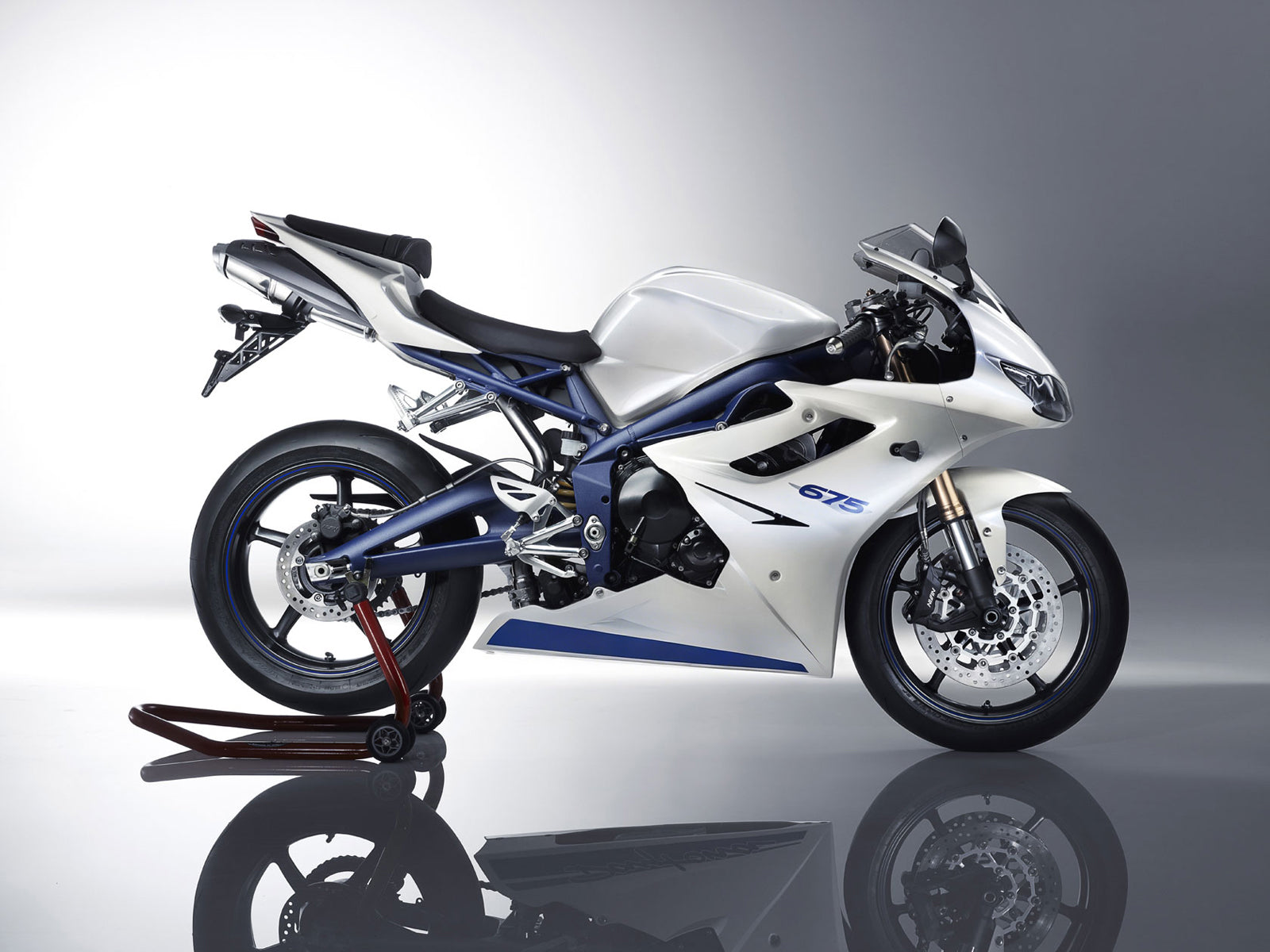 Fairings 2009-2012 Triumph Daytona 675 White Blue Daytona Generic