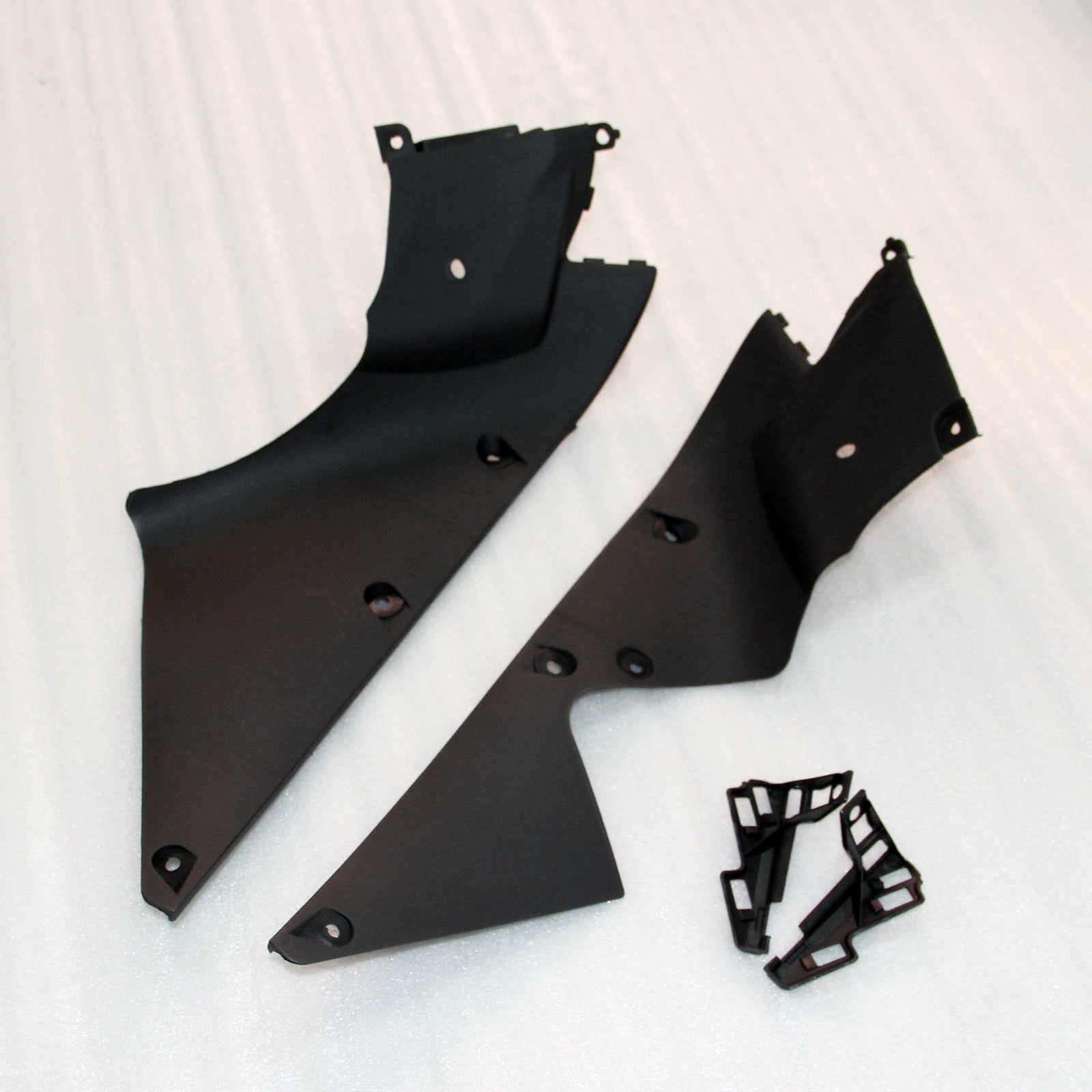Fairings Plastics 2012-2014 Yamaha YZF R1 Red White Lucky Strike Generic