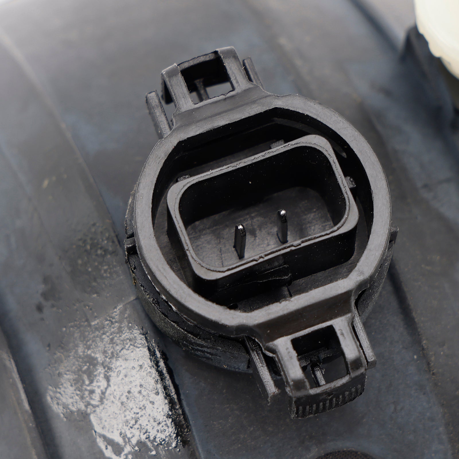 2007-2013 GMC Sierra 1500 Pair Front Fog Lights Lamps With Bulbs