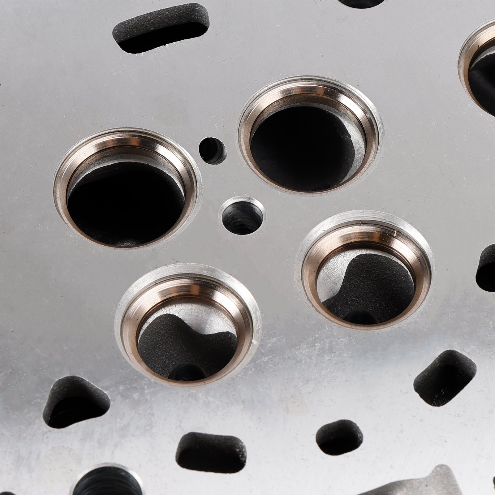 Citroen Opel Peugeot 1.5 BlueHDI Cylinder Head 9812647280 9812313410