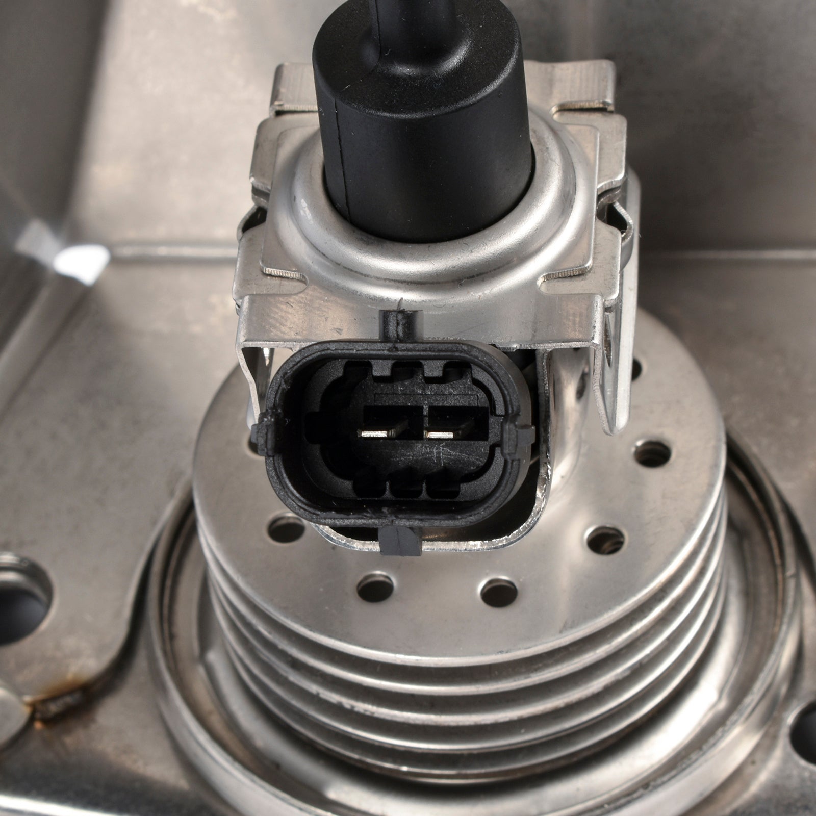 2011-2015 SILVERADO 2500HD 3500HD Diesel Emissions Fluid DEF Injector Nozzle 12635928 0440210302