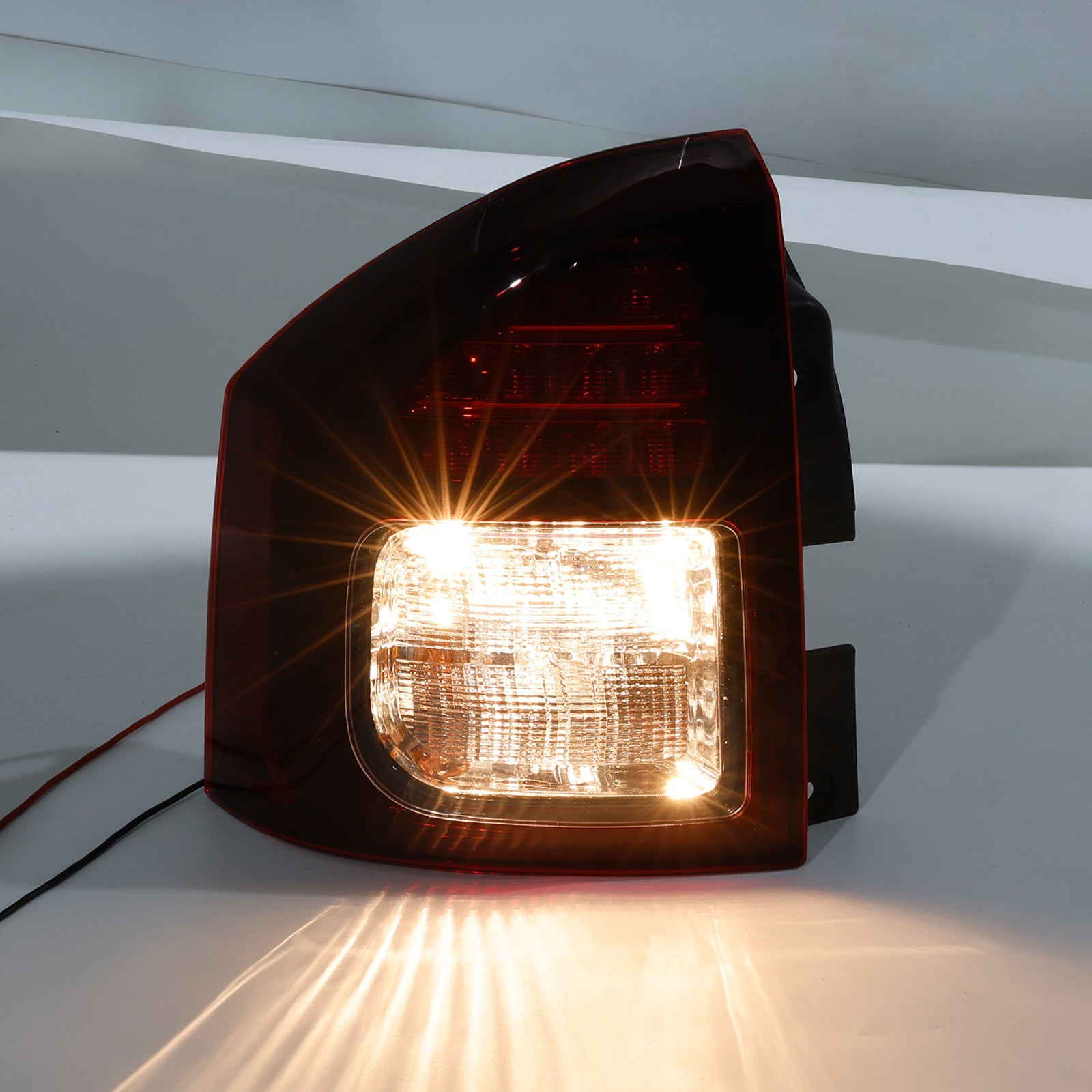 Left Rear Tail Light Rear Lamp Assembly For Jeep Compass 2014-2017