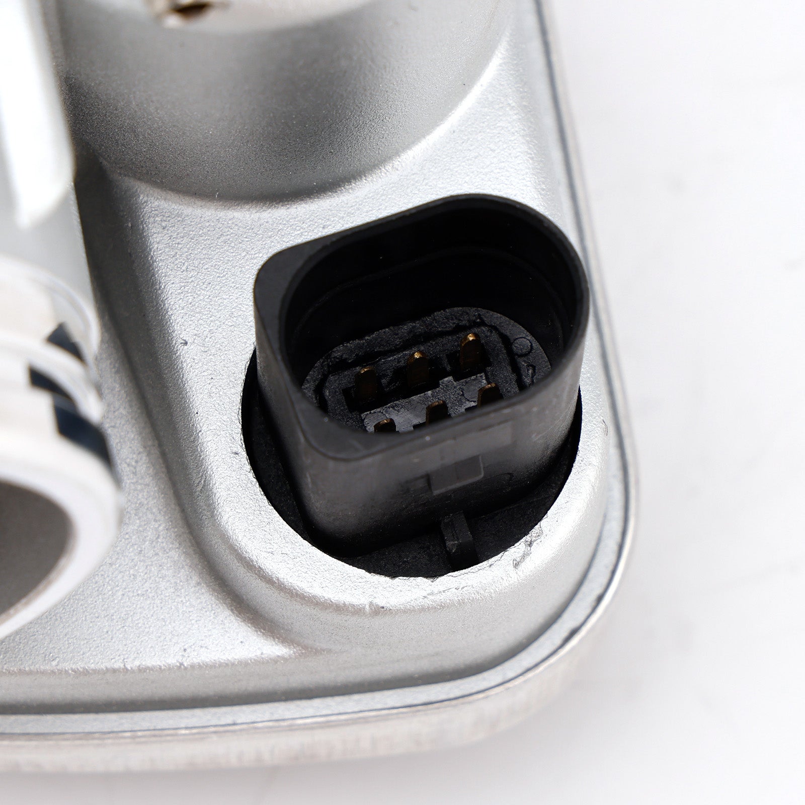 2001-2006 BMW 325CI 2.5L I6 Throttle Body 13547502444