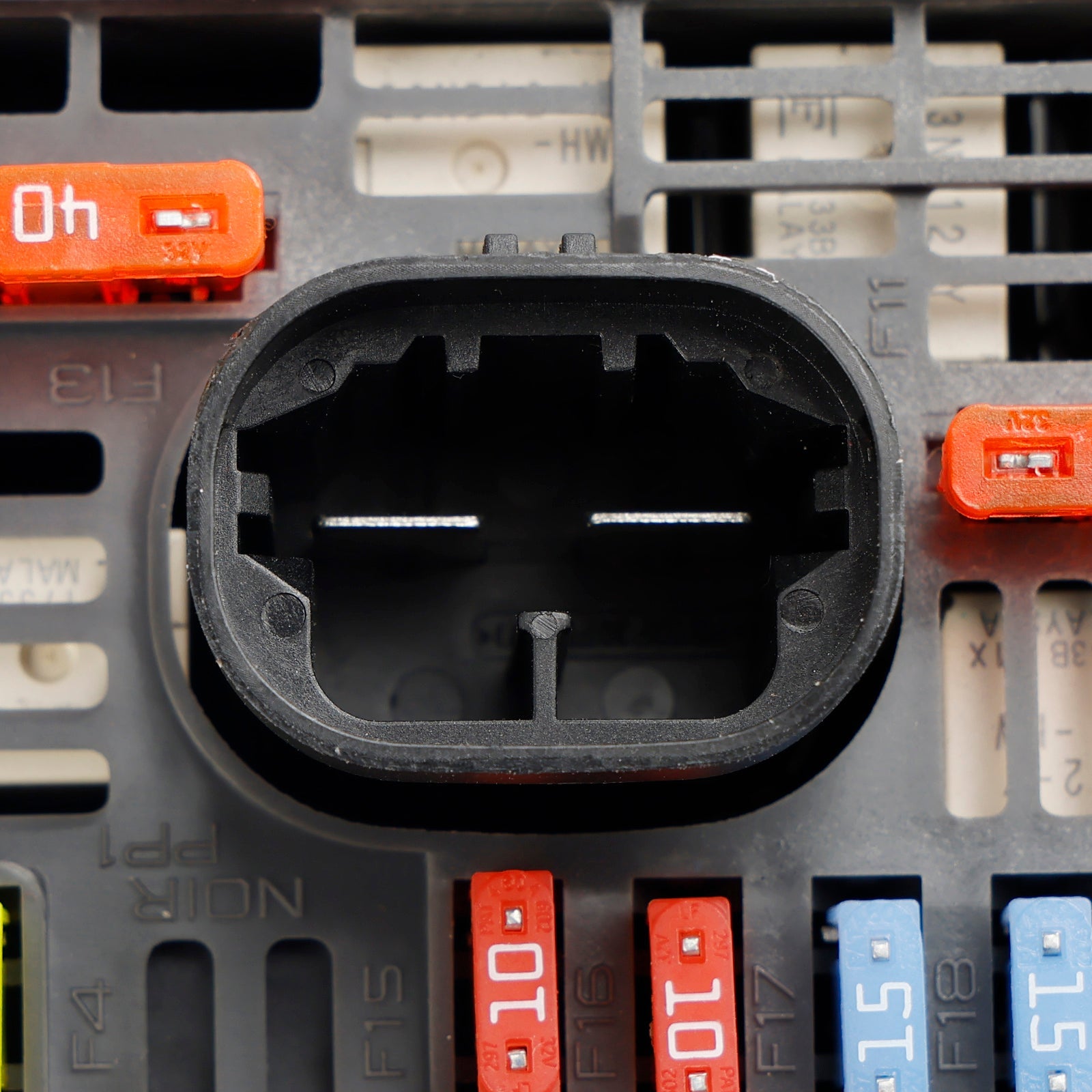 2007 Onwards Citroen Dispatch II (VF7) Fuse Box BSM 9807028780