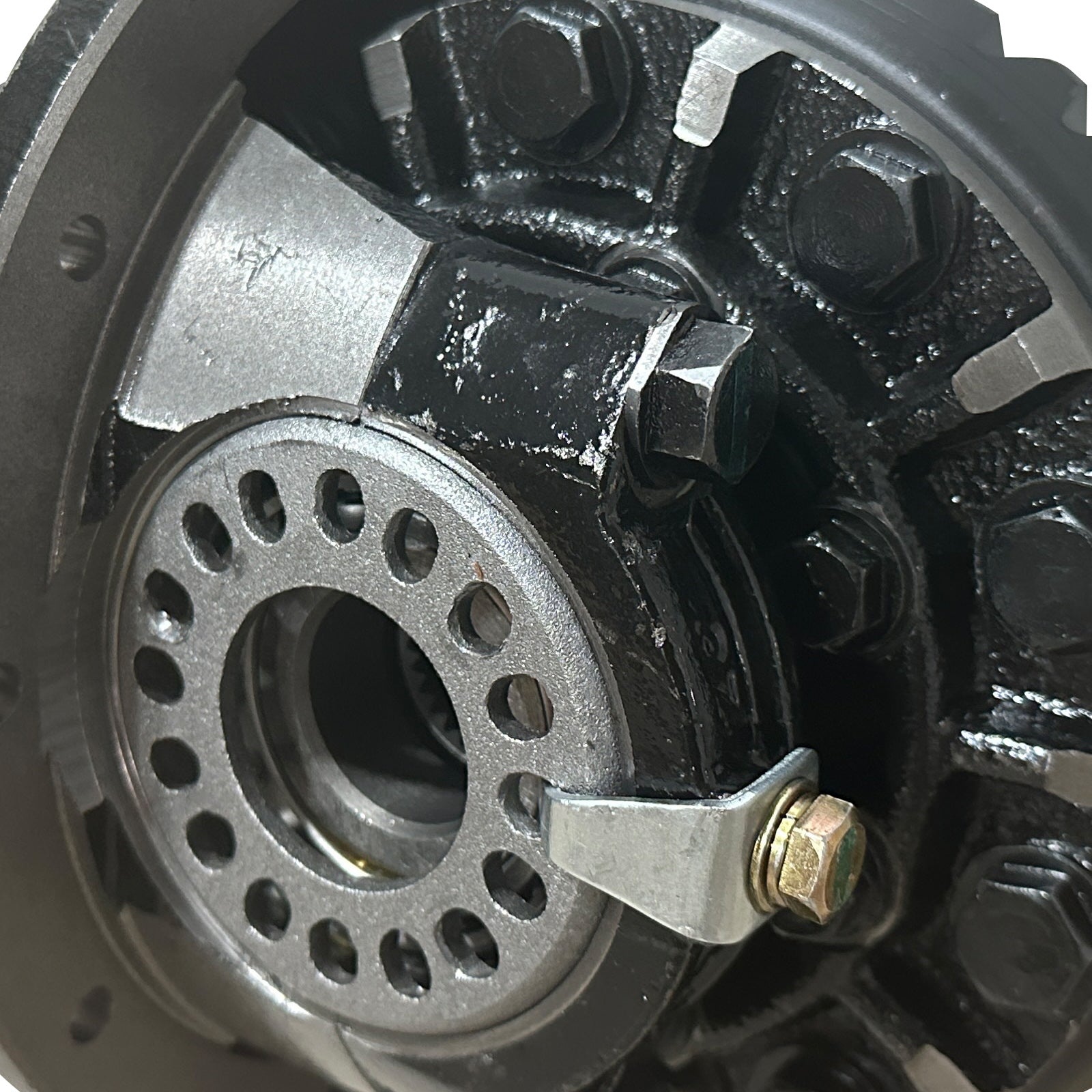 2003-2008 For Toyota V8 4x2 Rear Differential Carrier 411103D470