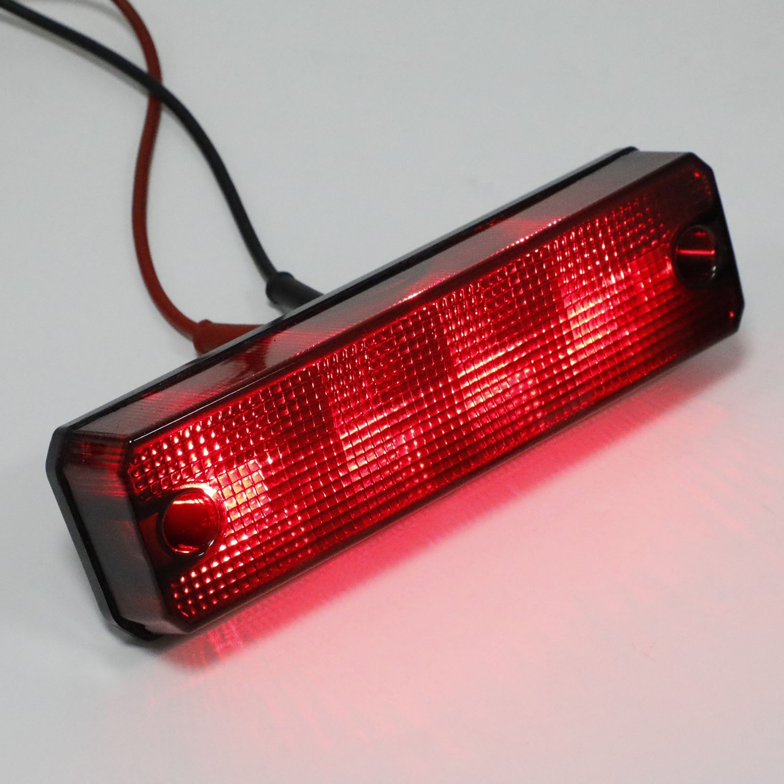 33700-HL3-A01 Honda Pioneer 520 700 1000 2014-2021용 후방 테일 라이트 어셈블리 일반