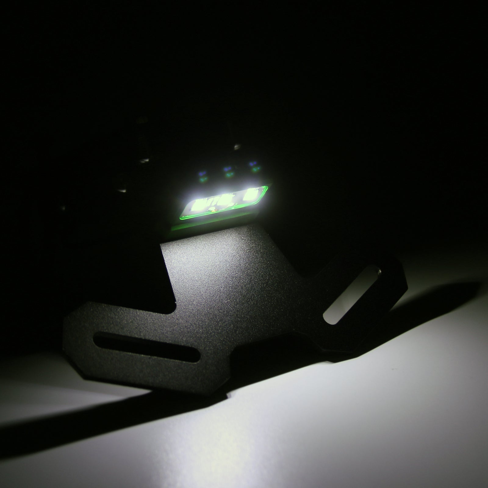 Fender Eliminator Kit Rear Tail Tidy License Plate For Kawasaki Z900 2017 LED Generic