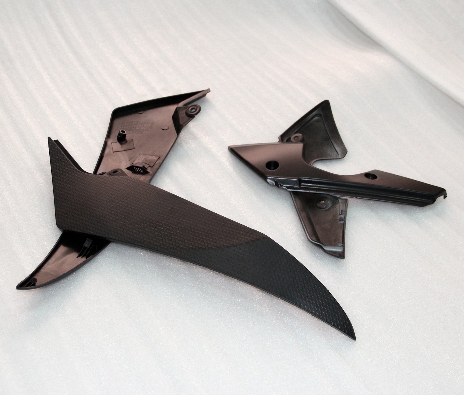 Fairings Plastics 2012-2014 Yamaha YZF R1 Red White Lucky Strike Generic