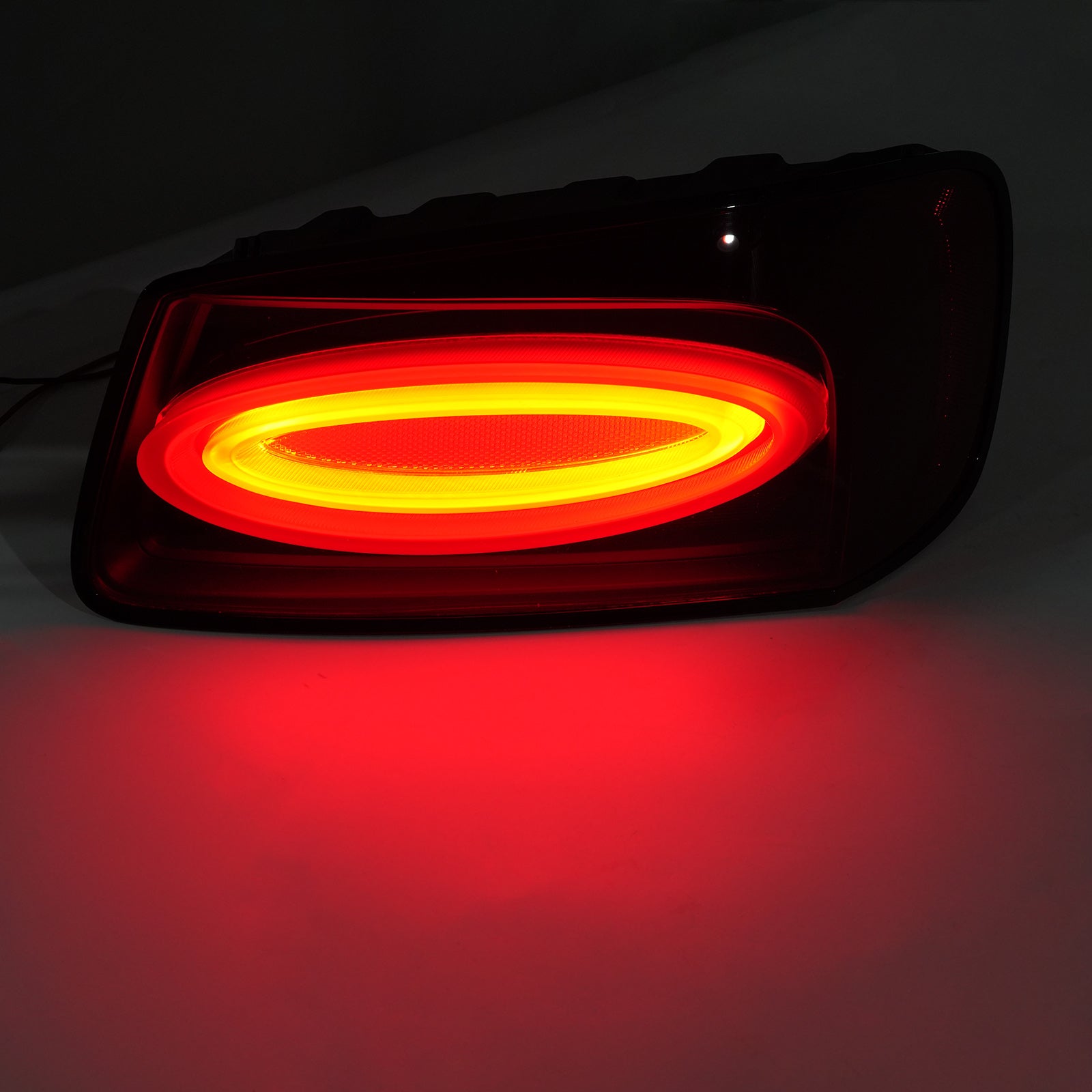 Right Tail Light 4W0945096 For Bentley Flying Spur 4.0L 6.0L 2013-2019 Black