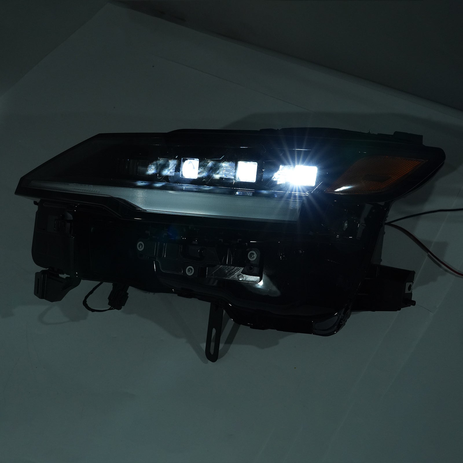 Left LED Headlight 26060-7LF5A For Nissan Kicks 2025-2026