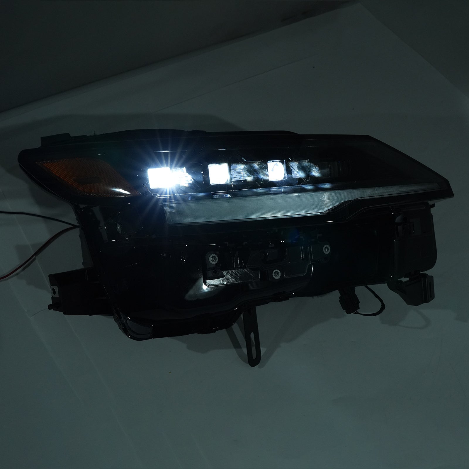 Right LED Headlight 26010-7LF5A For Nissan Kicks 2025-2026