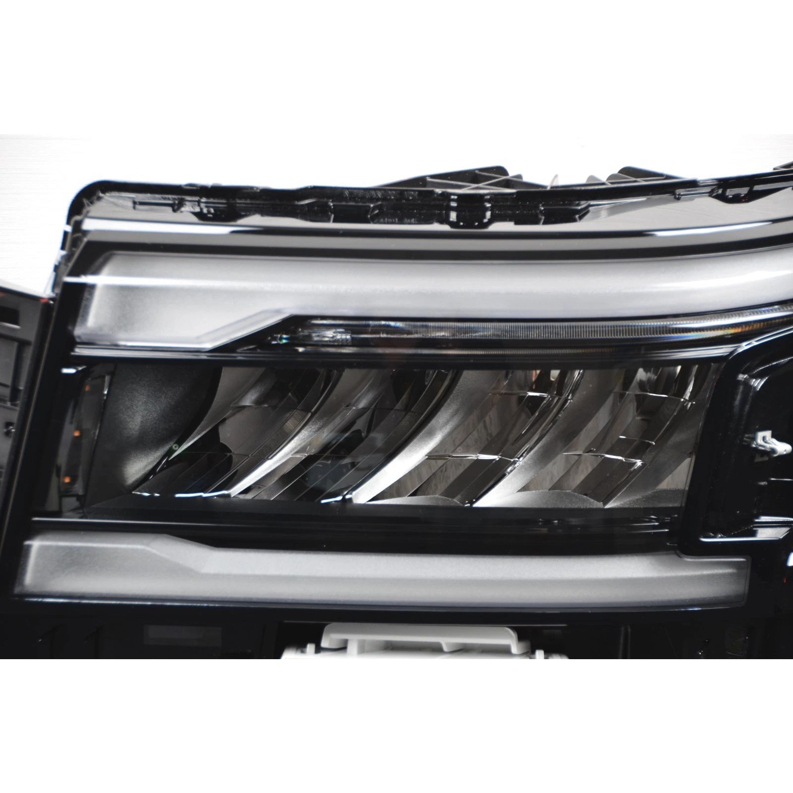 2022-2025 For Nissan Frontier Front Left LED Headlight w/DRL 26010-9BU0D