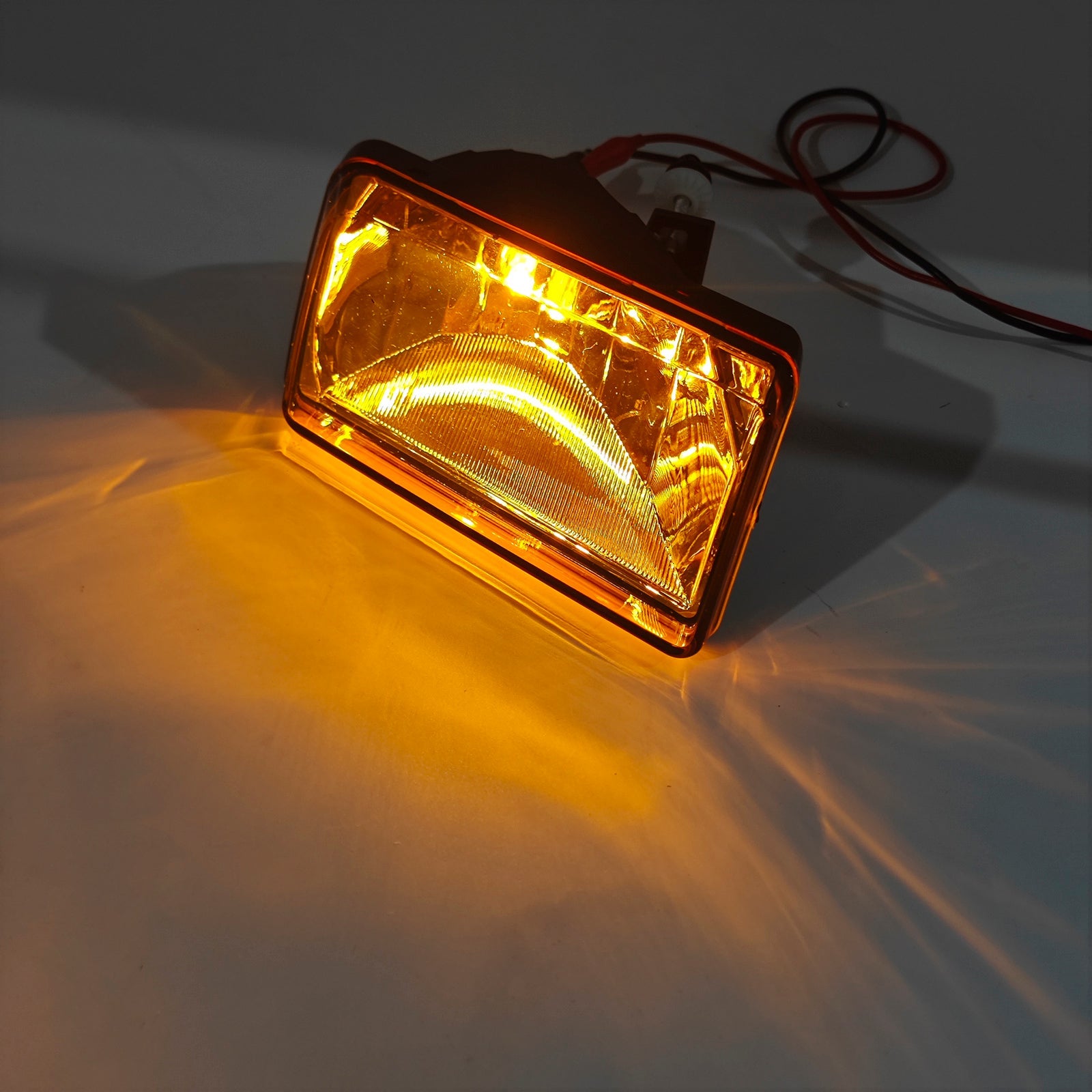 Pair  Fog Light Lamps With Bulbs For Chevy Tahoe Sierra 2007-2015  Yellow Lens