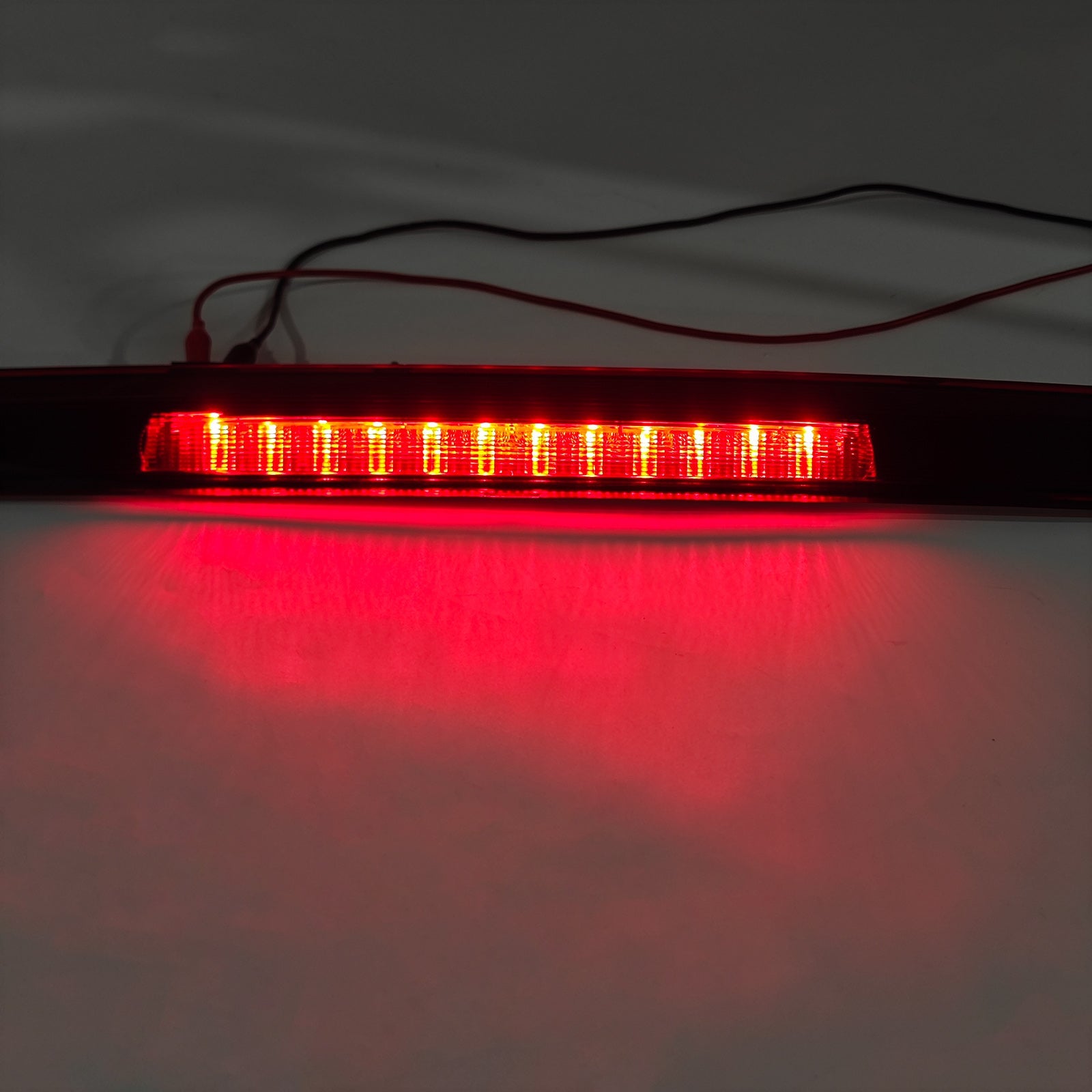 2008-2017 Volvo XC60 Rear Third Brake Light Lamp 30764562 31420367 Red