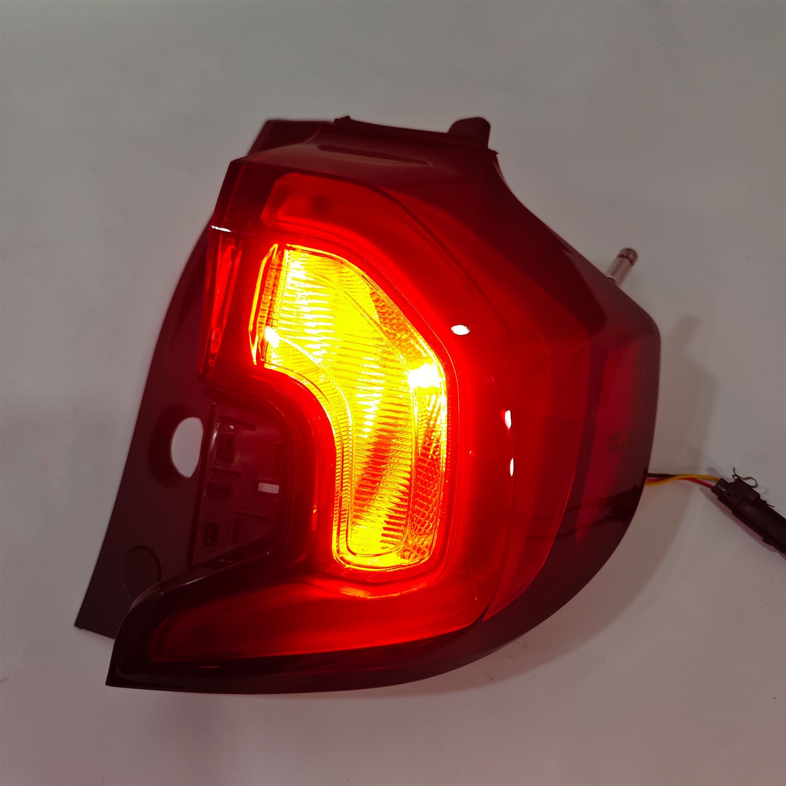 2018-2021 GMC Terrain SLE / SLT Right LED Tail Light Lamp GM2805135