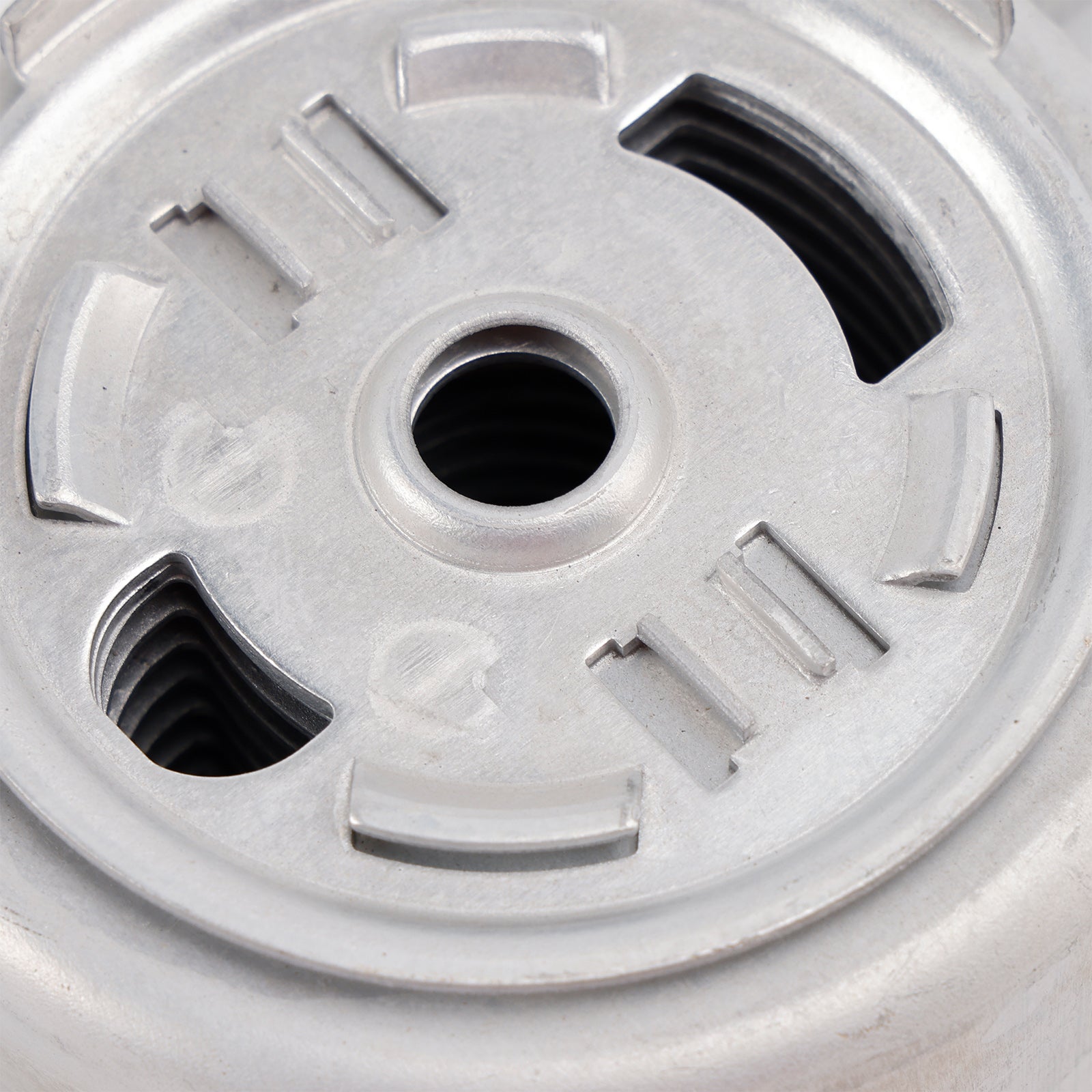 Engine Oil Cooler LR025515 Per Land Rover Range Rover 2.0L AG9G6A642BC 2012-2016