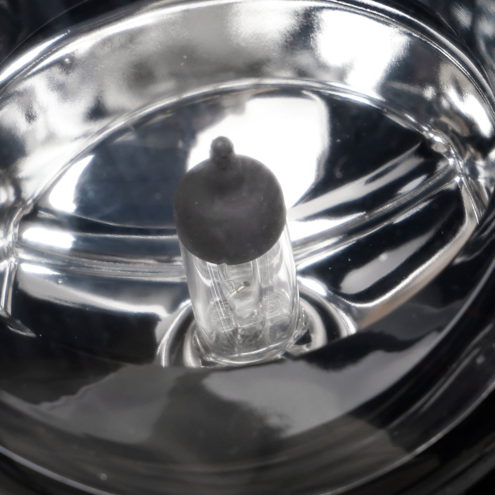 2004-2007 Audi  A8 D3 1 Pcs Right Driver Side Front Bumper Fog Light