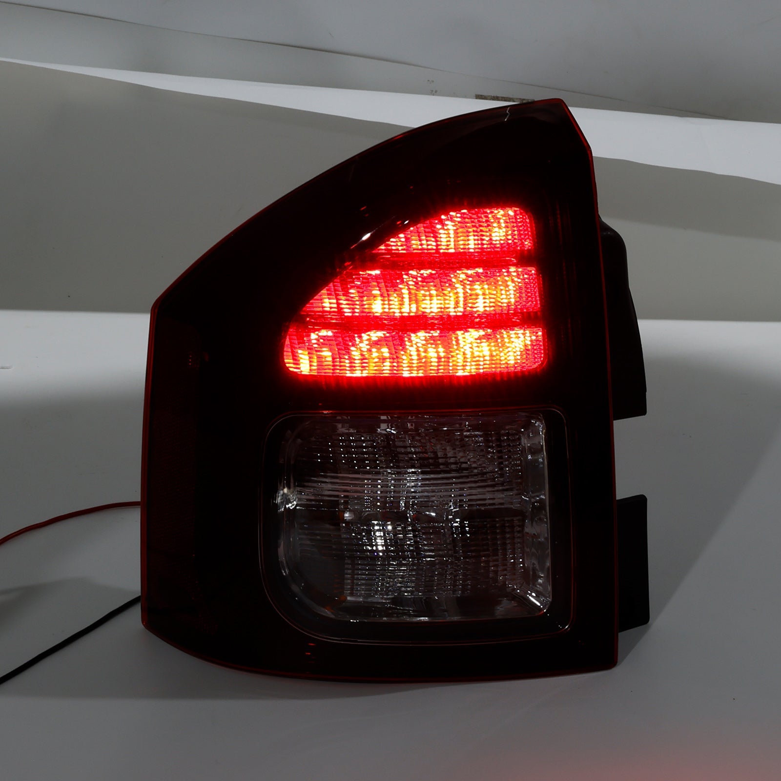 Left Rear Tail Light Rear Lamp Assembly For Jeep Compass 2014-2017