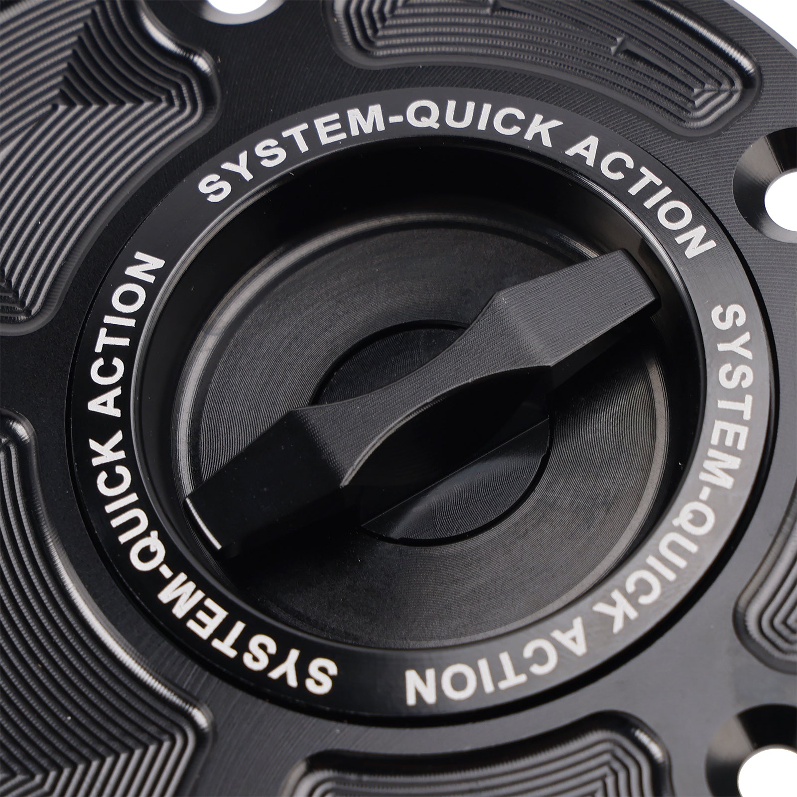 CNC Keyless Fuel Gas Cap For Yamaha YZF-R1 YZF-R6 2000-2025 YZF-R3 2015-2025