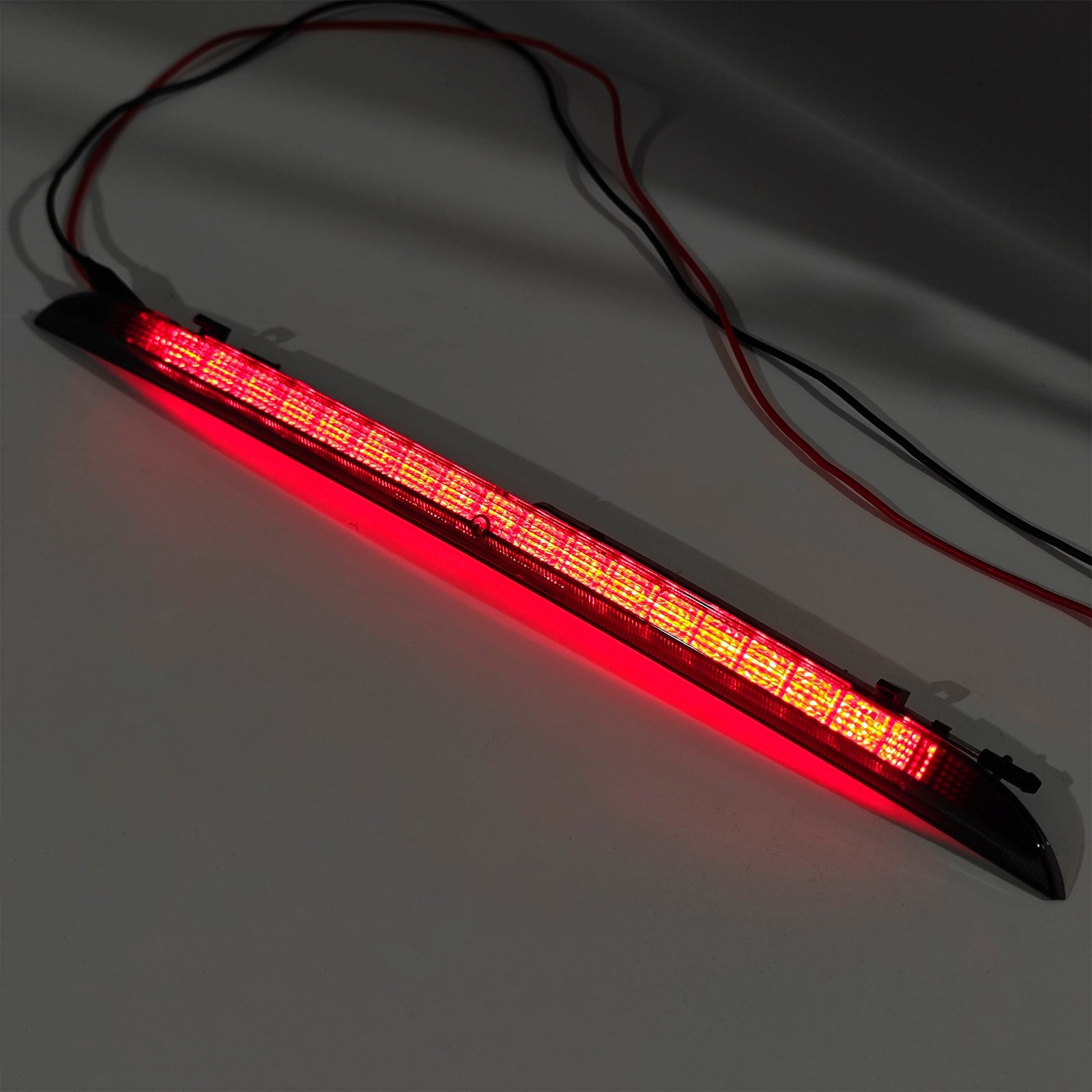 2003-2010 VW Touareg Rear Third Brake Light LED Tail Stop Lamp 7L6945097B