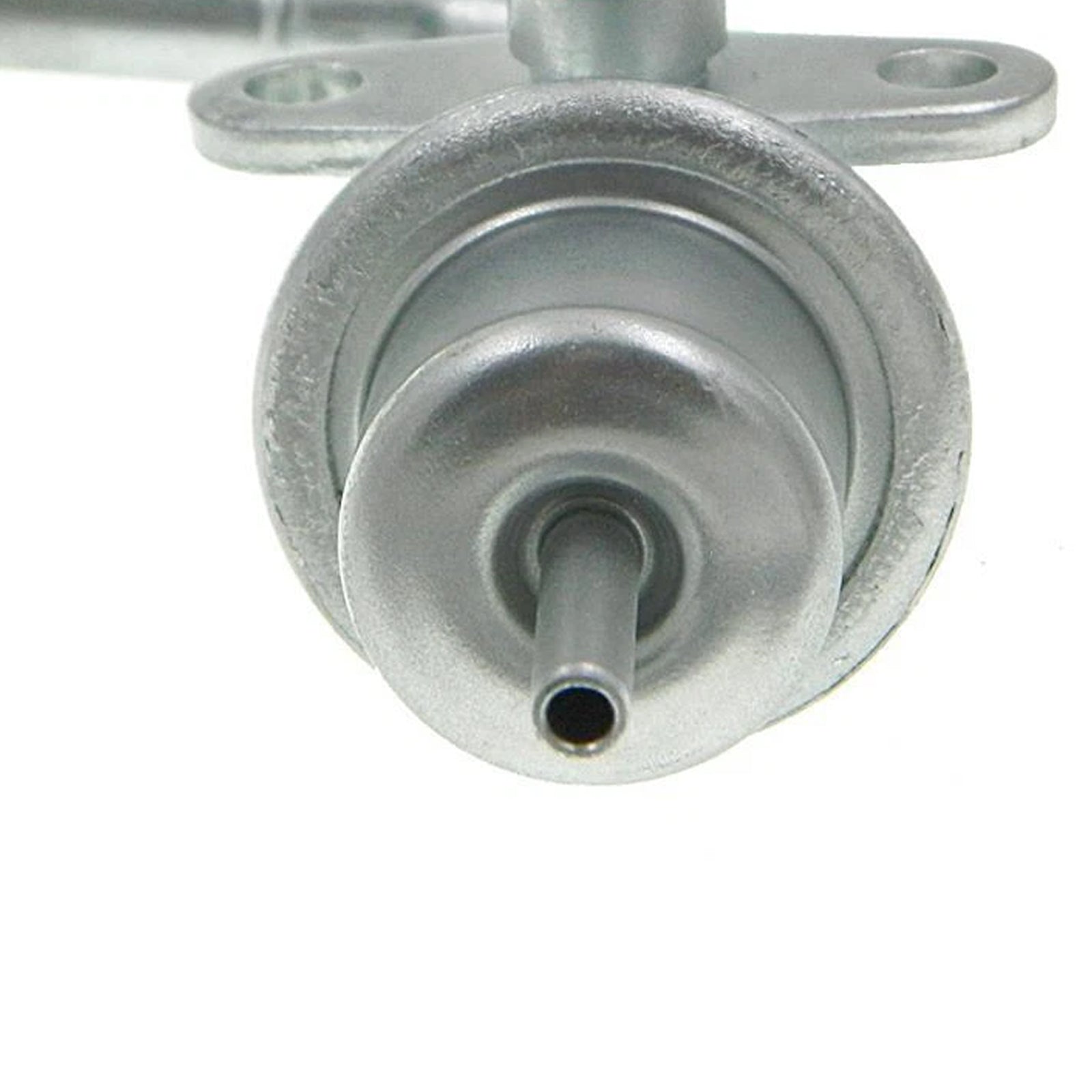 Fuel Pressure Regulator 22670-3S50A For Nissan Frontier NP300 Xterra 2.4L 98-14