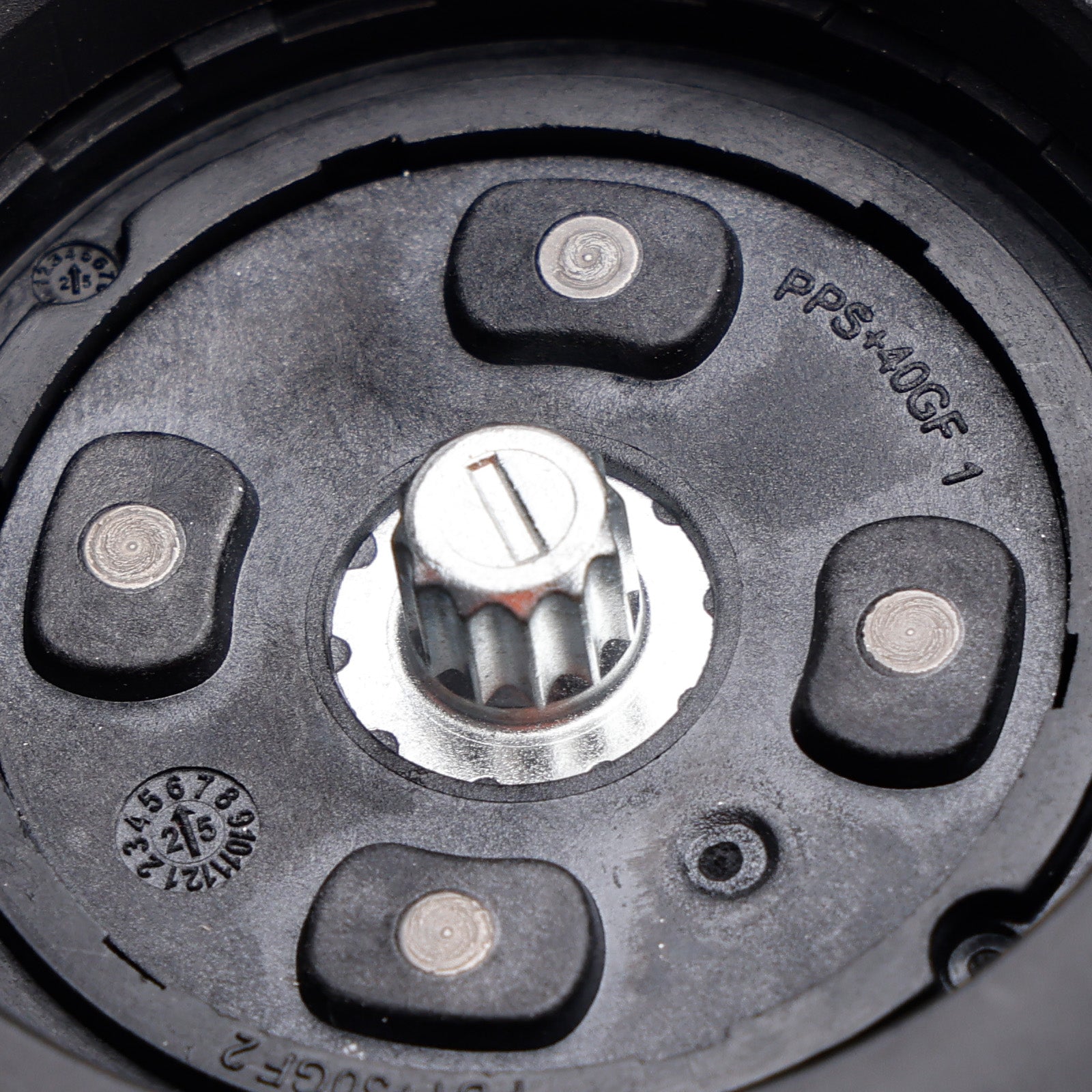 2013-2022 For Mercedes-Benz GLA-Class X156 2.2L SUV Pair Rear Brake Caliper Servo Motor 1729060300