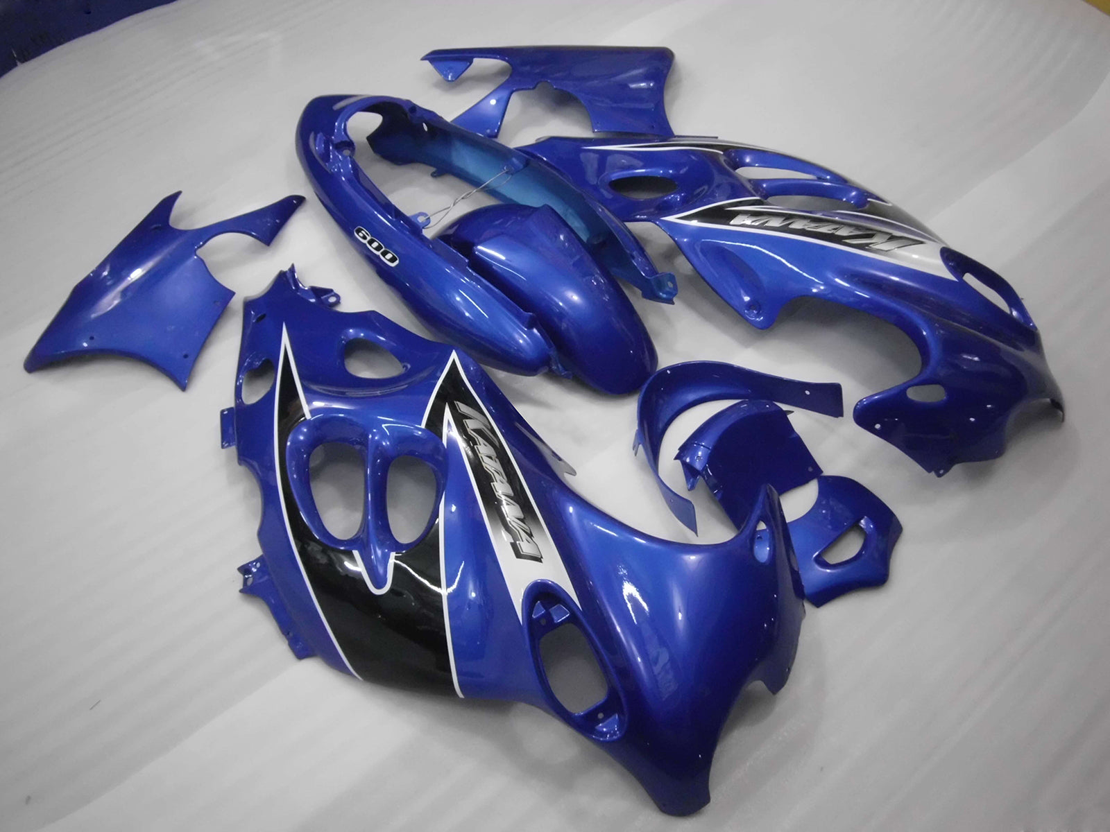 سوزوكي كاتانا GSXF600 GSXF750 2005-2006 Fairing Kit هيكل السيارة