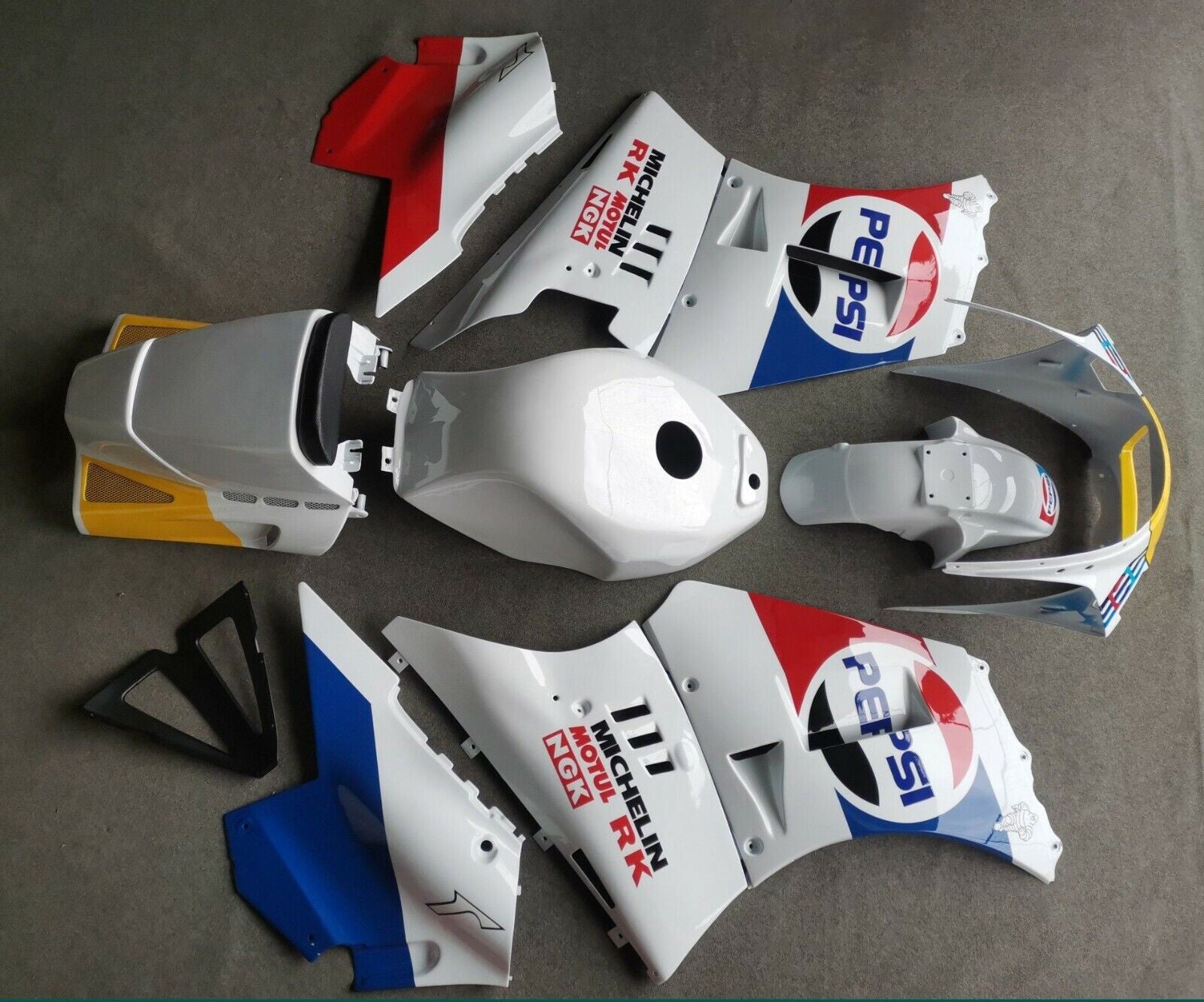 Suzuki RG500 RG400 Gamma 1984-1987 Fairing Kit