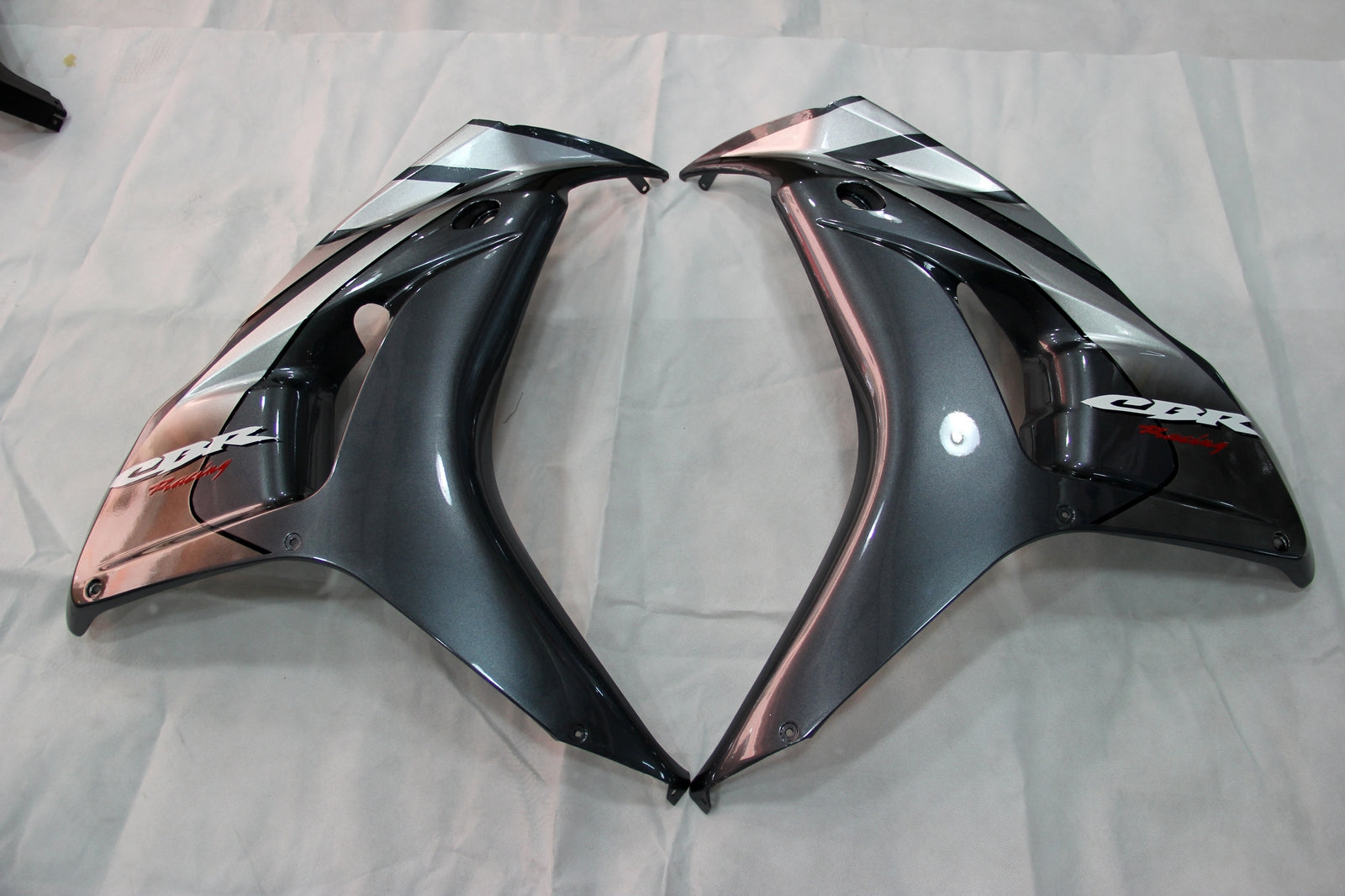 Fairings 2006-2007 Honda CBR 1000 RR فضي رمادي معدني CBR Generic