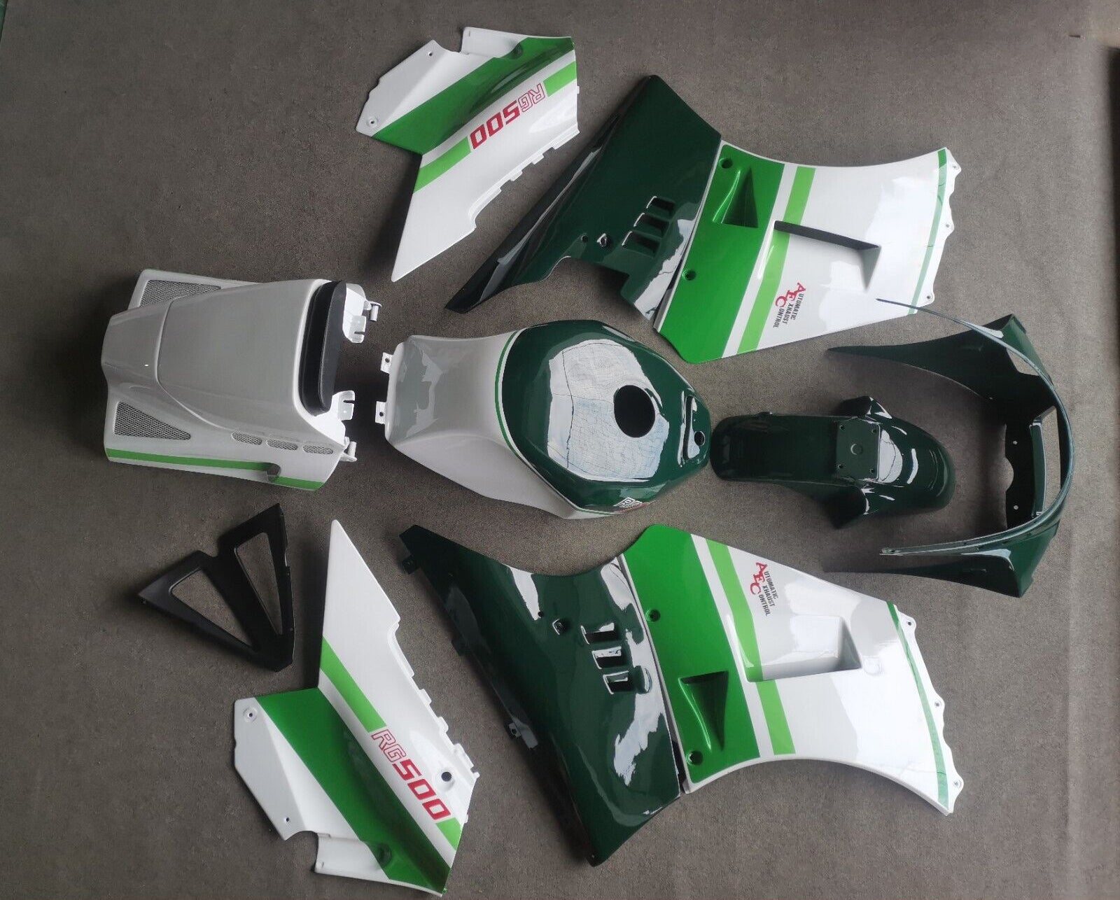 Suzuki RG500 RG400 Gamma 1984-1987 Fairing Kit