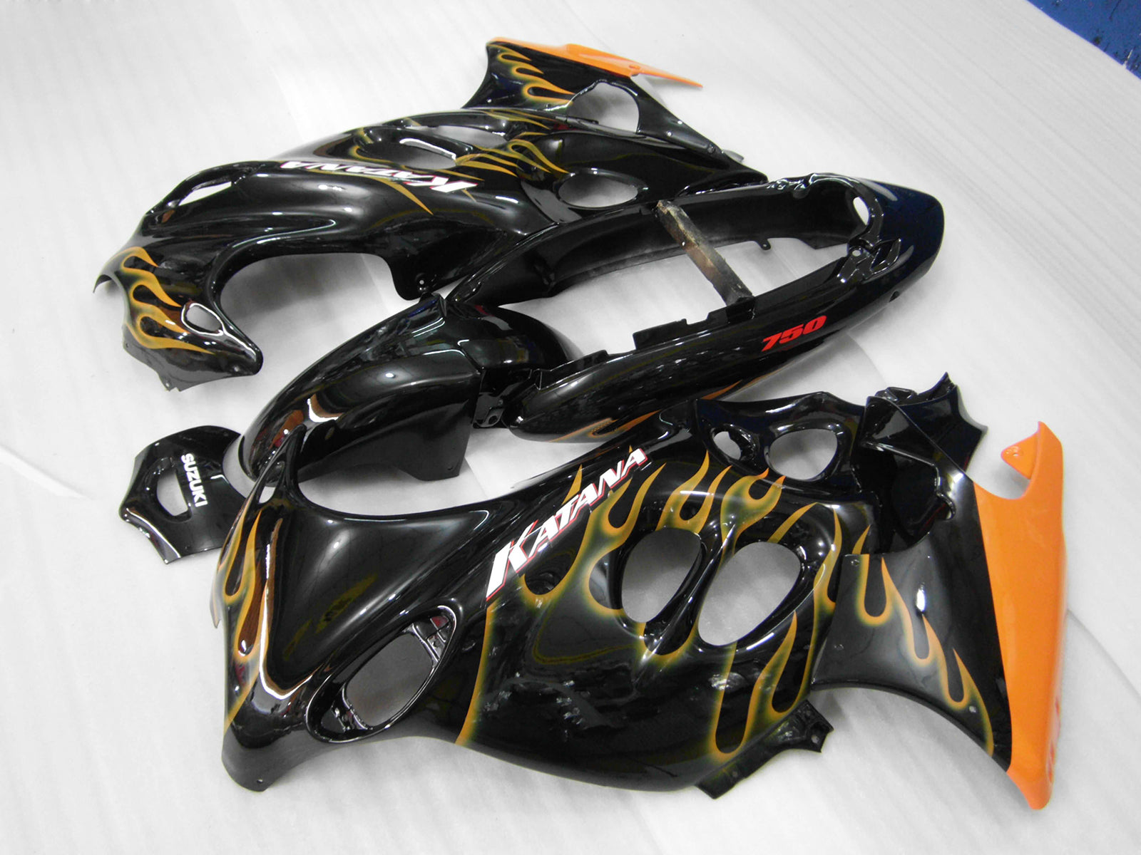 سوزوكي كاتانا GSXF600 GSXF750 2005-2006 Fairing Kit هيكل السيارة