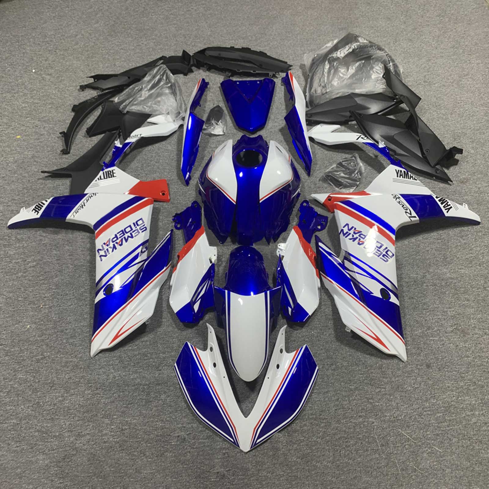 مجموعة هدايا لياماها YZF-R3 R25 2019-2021 عام